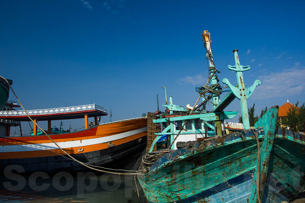 Pelabuhan Perikanan pantai Tegal Sari