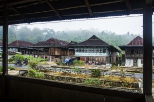 Rumah-Panggung-Liwa-Lampung                 